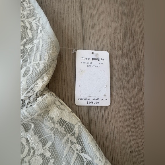 Free People White Lace Backless Dress. 👗 - Picture 4 of 13